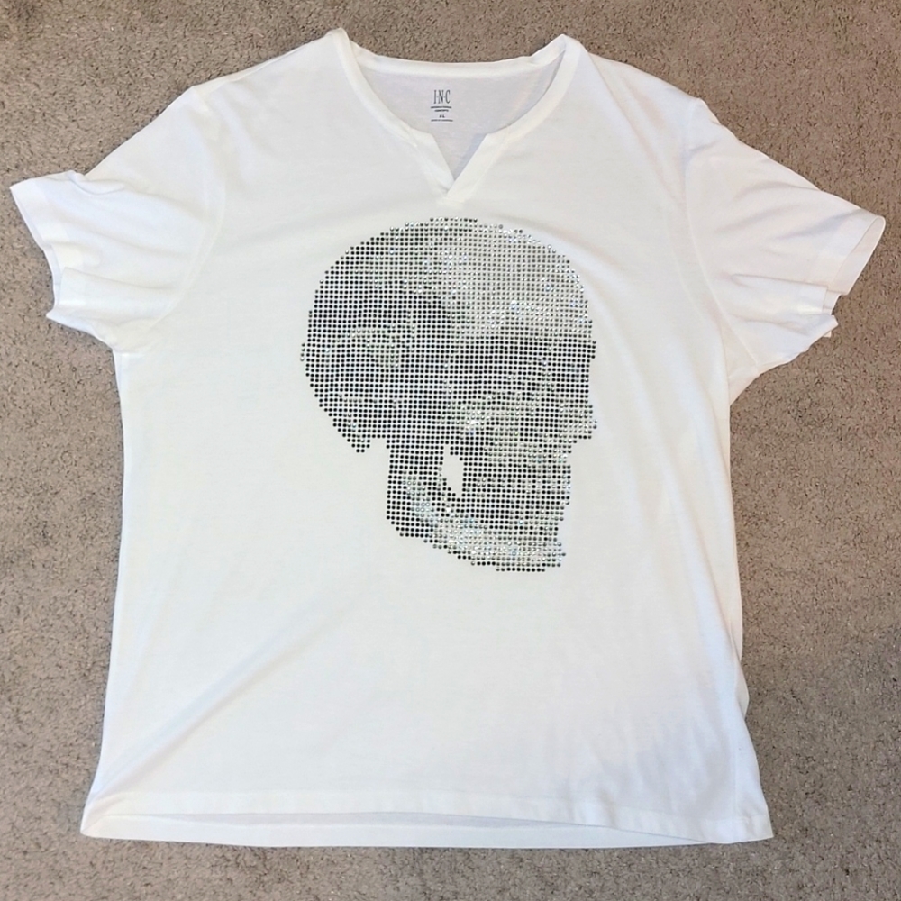 INC International Concepts XL white top with skeleton face in Gray & Black Gems